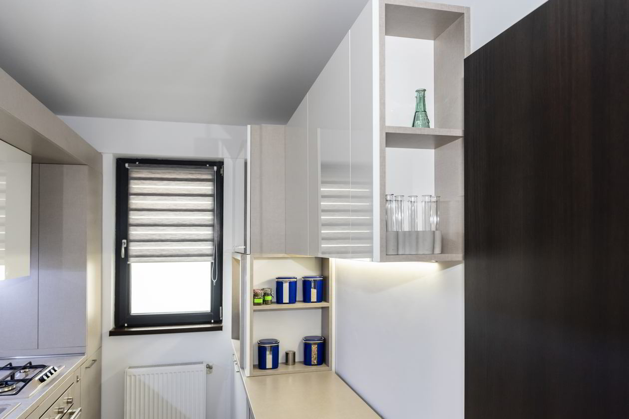Proiect mobila Bucatarie pe doi pereti paraleli, cu masa integrata fixa, 8m², L 252 x H 227cm, 27 Februarie 2020, Realizat COD.8433