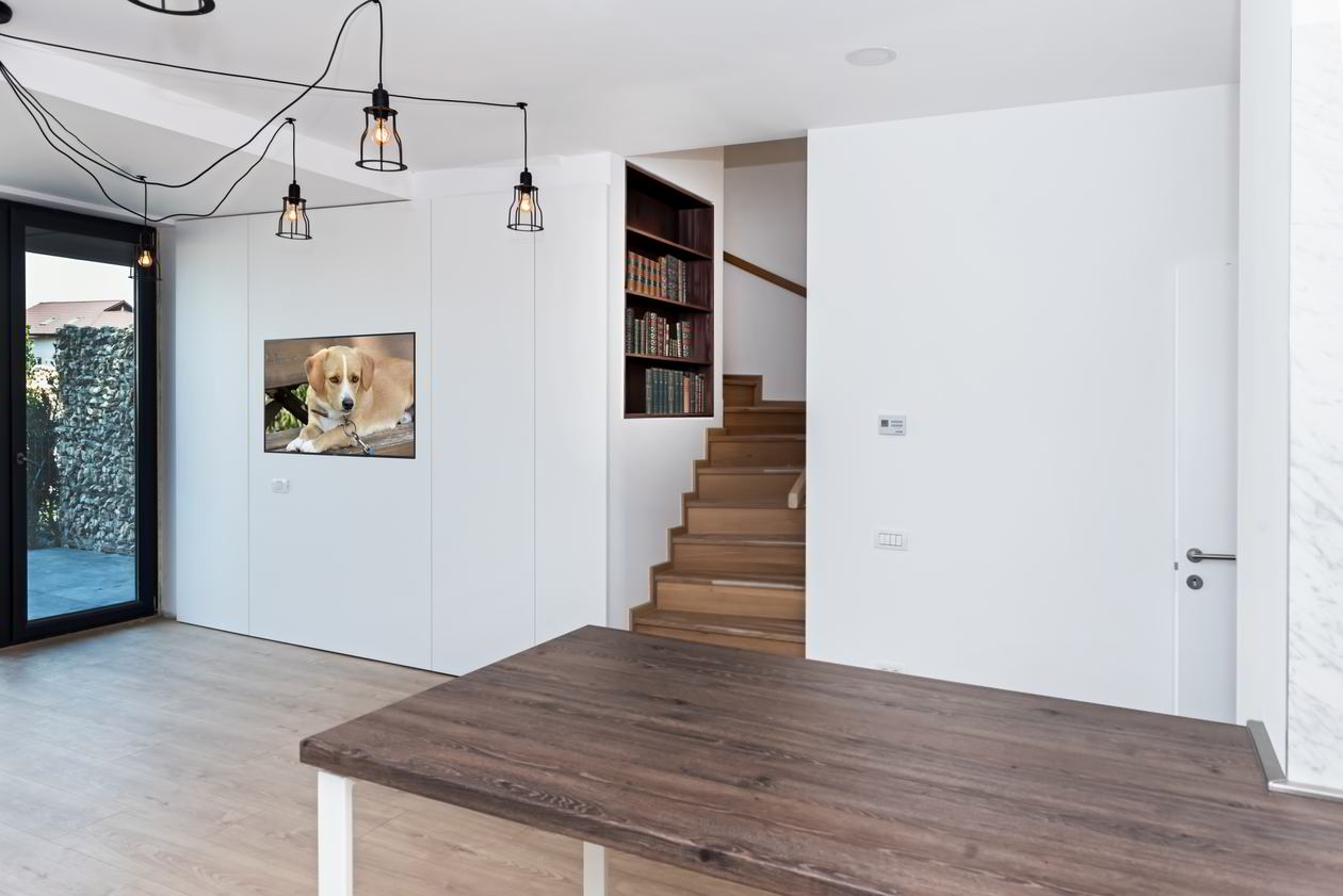 Mobila Living unit cu Bucatarie, Hol si Casa scarii, 25m², compozitie pe colt, pana in tavan. Realizata 30 Aprilie 2020 COD.9486