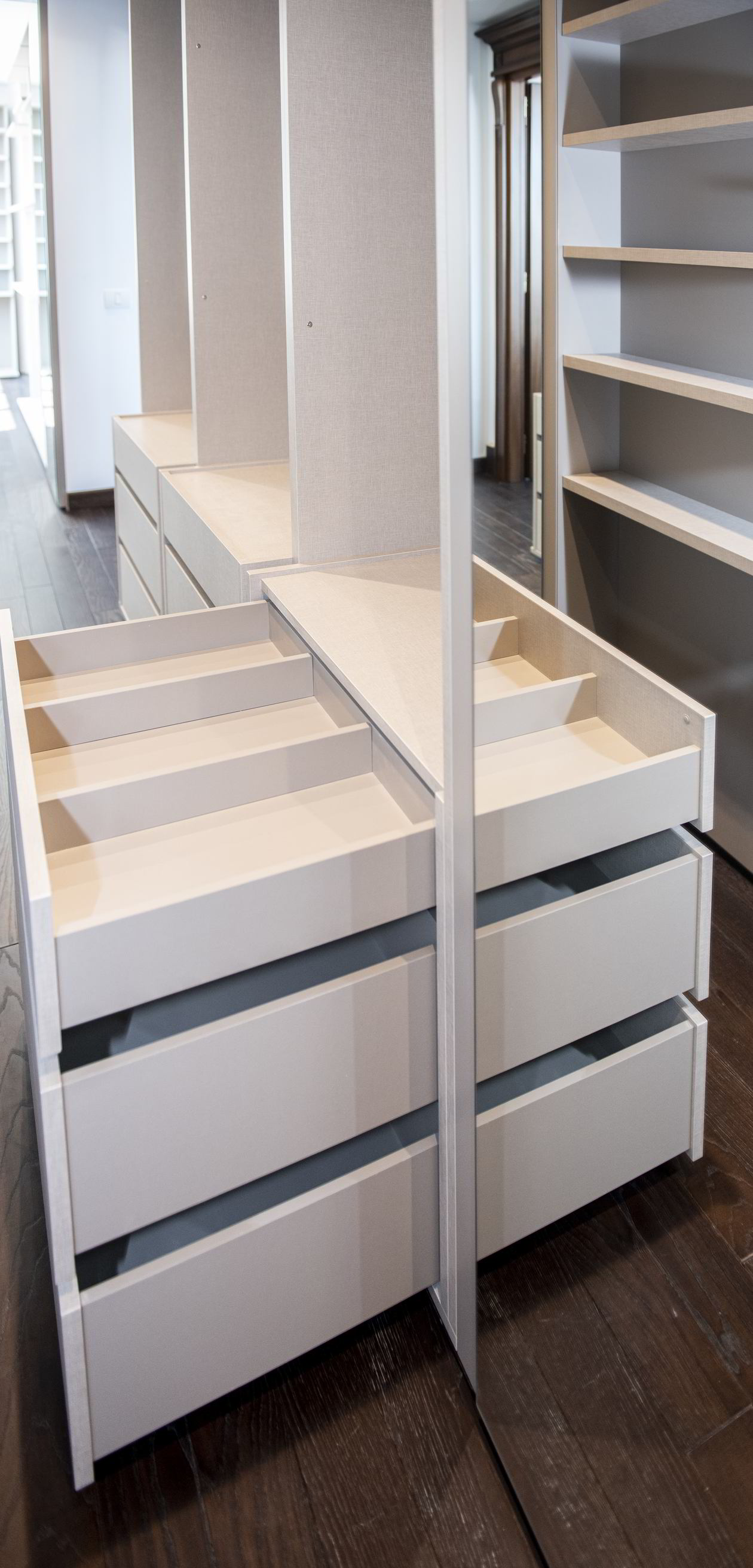 Proiect mobila Dressing-Room, pe patru pereti, 36m², L 2800 x H 229cm, 18 August 2020, Realizat COD.11279