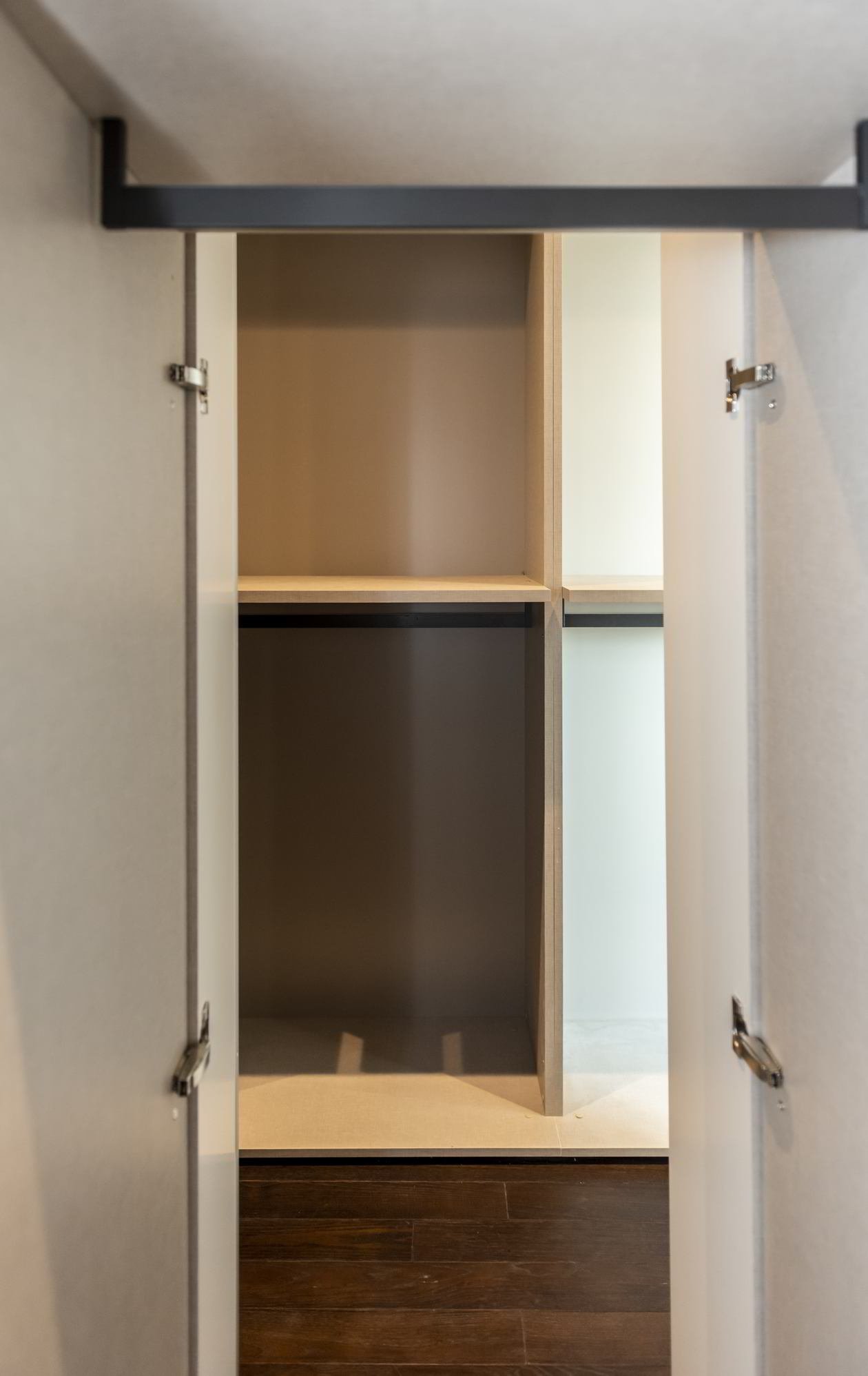 Proiect mobila Dressing-Room, pe patru pereti, 36m², L 2800 x H 229cm, 18 August 2020, Realizat COD.11279