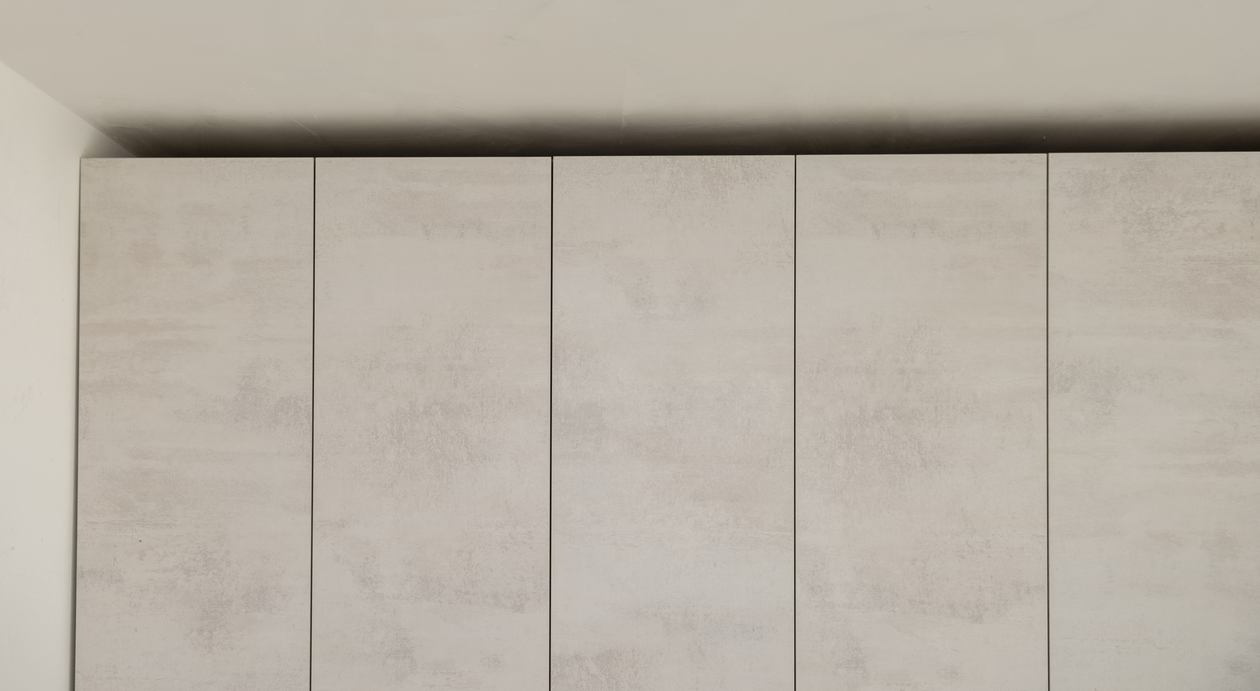 Mobila Living unit cu Bucatarie si Hol, 20m², amplasata pe un perete, pana in tavan, 29 Octombrie 2020 realizata COD.11878