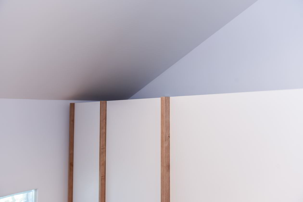 Proiect mobila Dressing-Room, pe trei pereti, sistem inchidere cu usi batante, sistem inchidere cu usi culisante, 14m² — foto 4 din 7