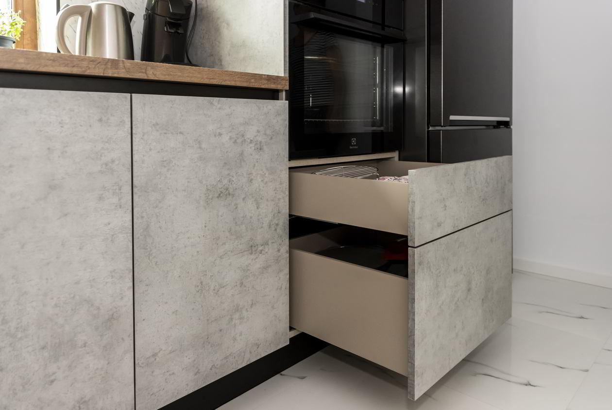 Proiect mobila Bucatarie pe colt, pana in tavan, fara manere, cu masa integrata rabatabila, 8m², L 596 x H 252cm, 28 Ianuarie 2021, Realizat COD.12153