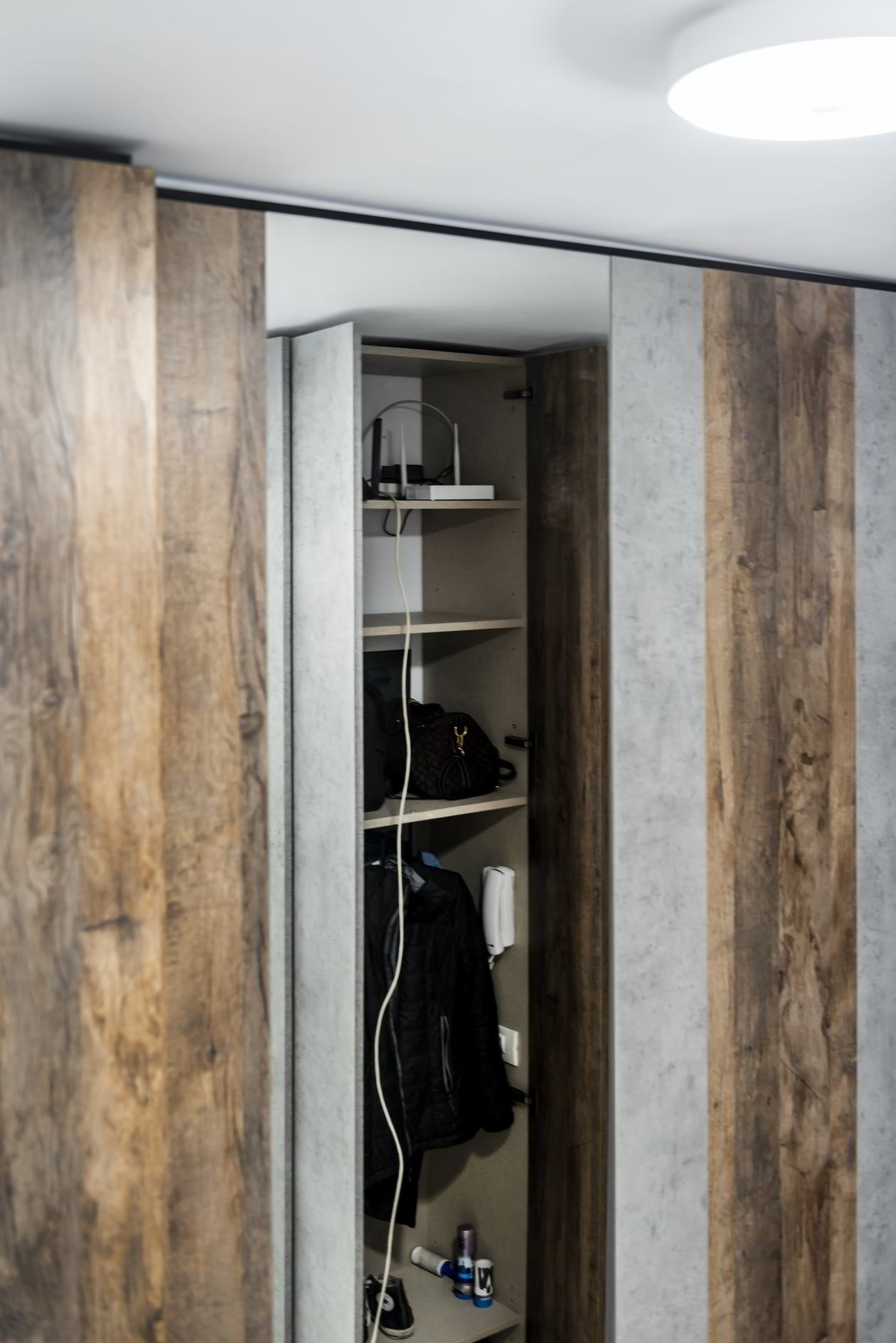 Proiect mobila Hol unit cu Living-Room, cu dulap pana in tavan, placare perete, dulap, 4m² — foto 5 din 5