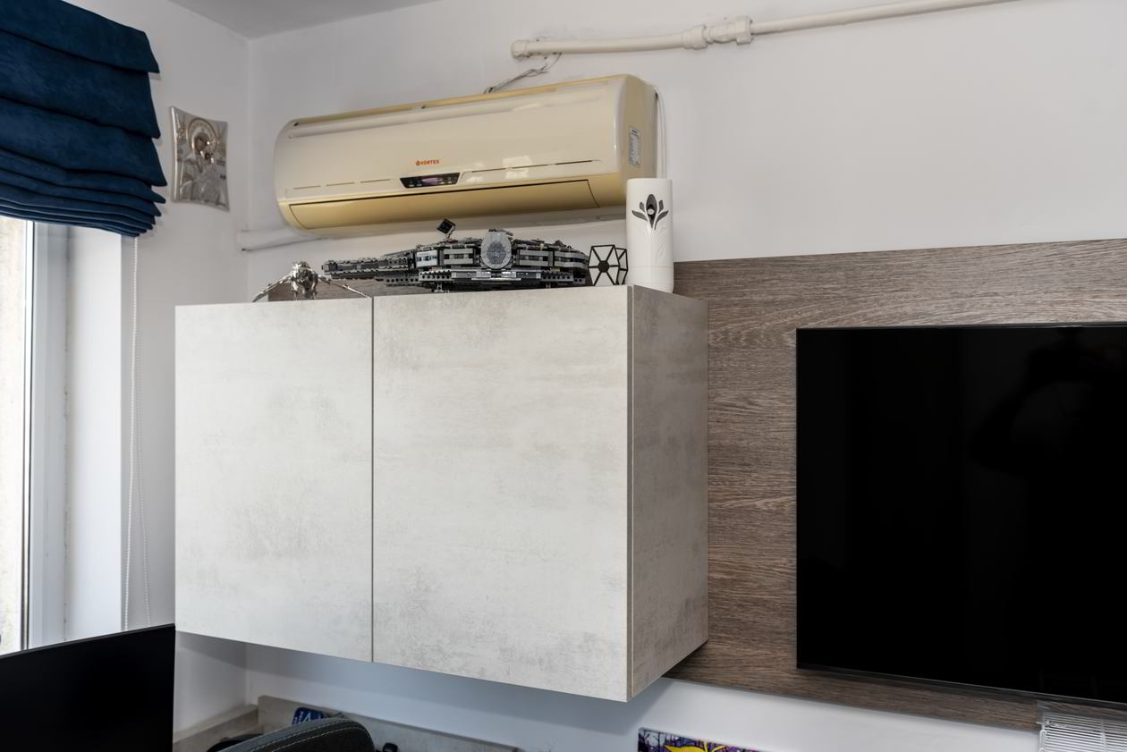 Proiect mobila Camera junior Adolescent, cu pat pe colt, dulap pana in tavan, compozitie mica pentru TV, biblioteca integrata, birou integrat, 12m², realizat 11 Octombrie 2021 COD.13522