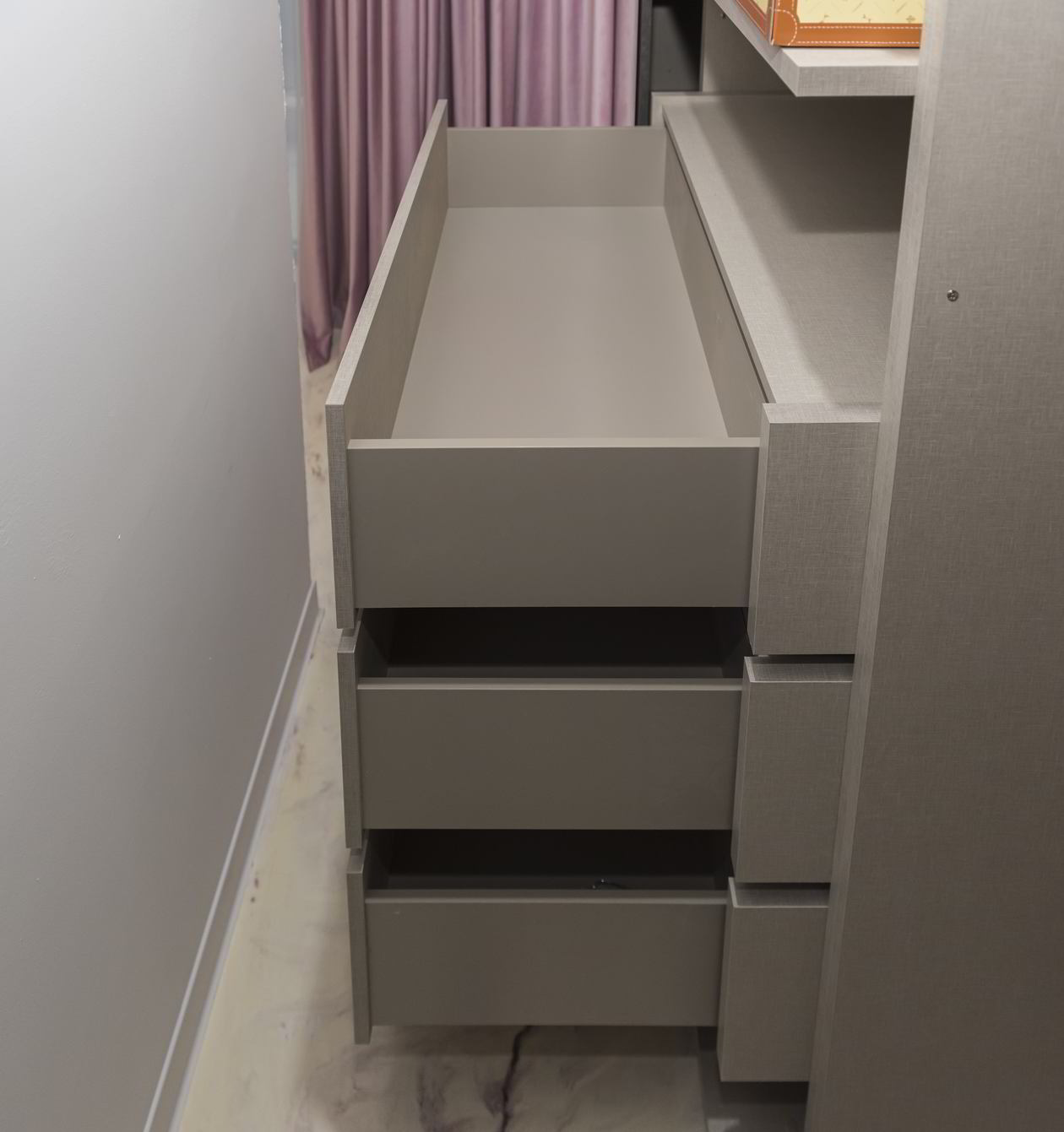 Proiect mobila Dressing unit cu Dormitor, pe colt, A, 6m², L 420 x H 240cm, 15 Decembrie 2021, Realizat COD.13676