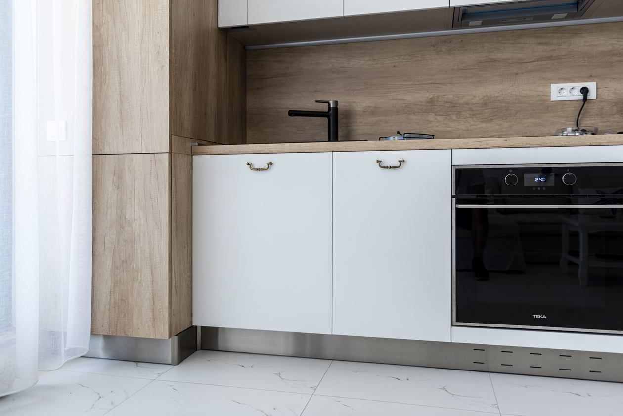 Proiect mobila Bucatarie pe colt cu o latura mica, unita cu Living-Room si Hol, 7m², L 450 x H 243cm, 09 Martie 2022, Realizat COD.13940