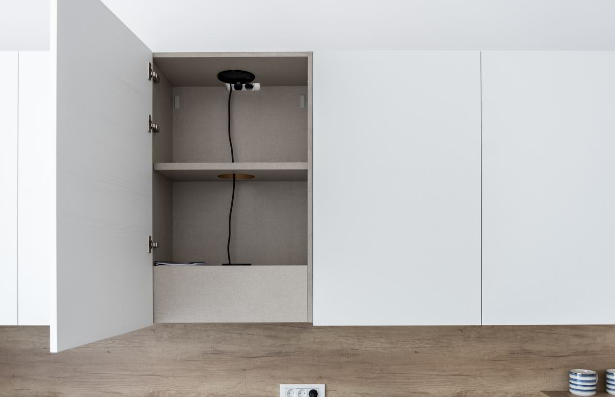Proiect mobila Bucatarie pe colt cu o latura mica, unita cu Living-Room si Hol, 7m², L 450 x H 243cm, 09 Martie 2022, Realizat COD.13940