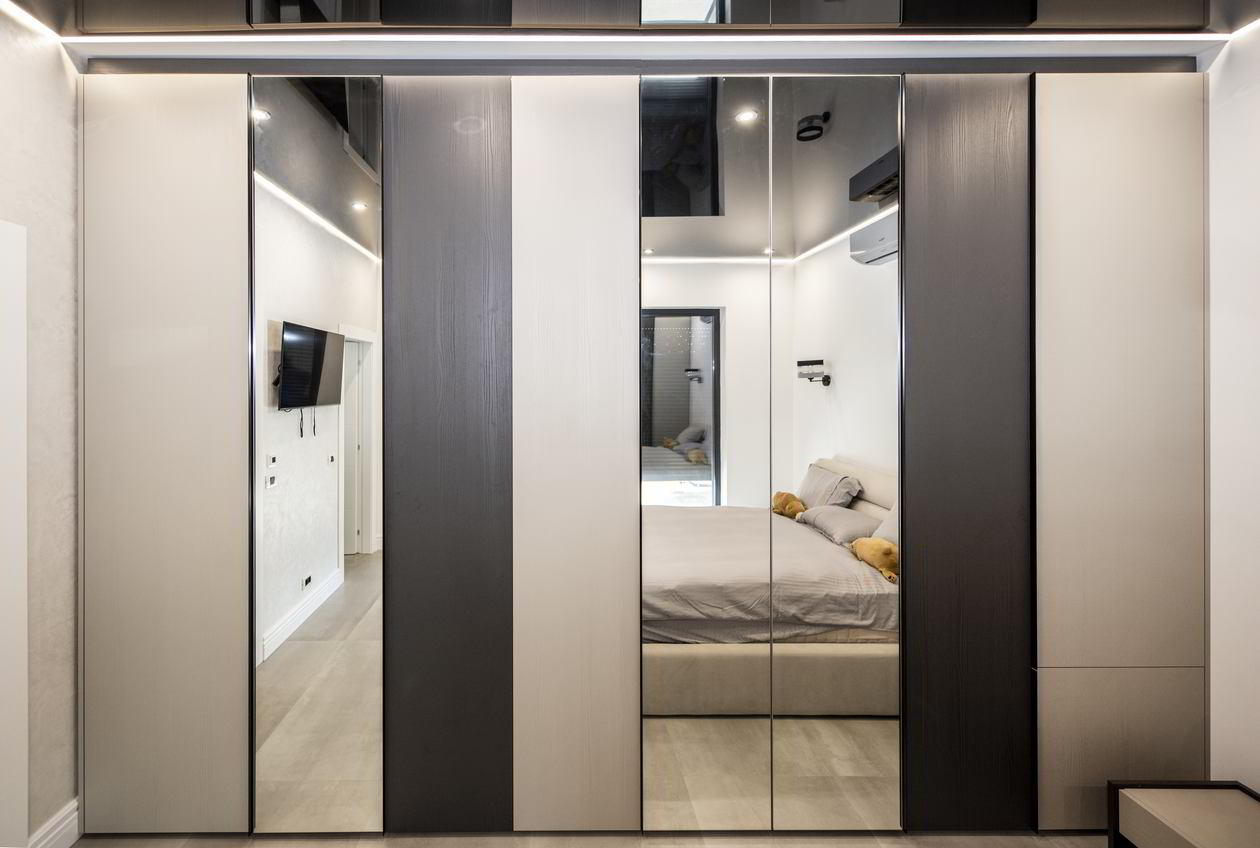 Proiect mobila Dormitor matrimonial, dulap pana in tavan, L390xA 60xH300, realizat 27 Septembrie 2022 COD.15639