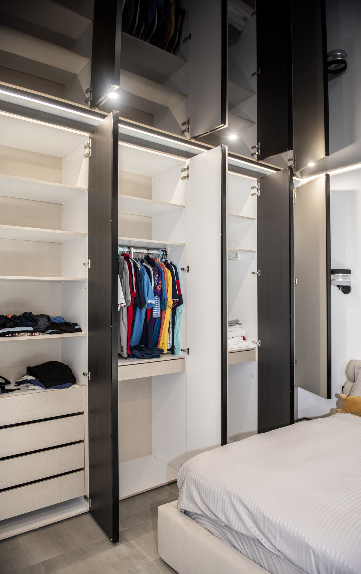 Proiect mobila Dormitor matrimonial, dulap pana in tavan, L390xA 60xH300 — foto 2 din 7