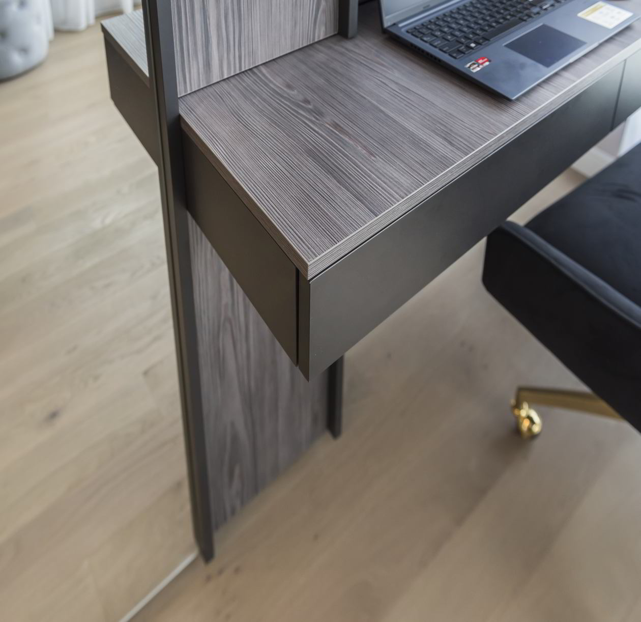 Proiect mobila Dressing-Room, cu birou integrat — foto 4 din 7