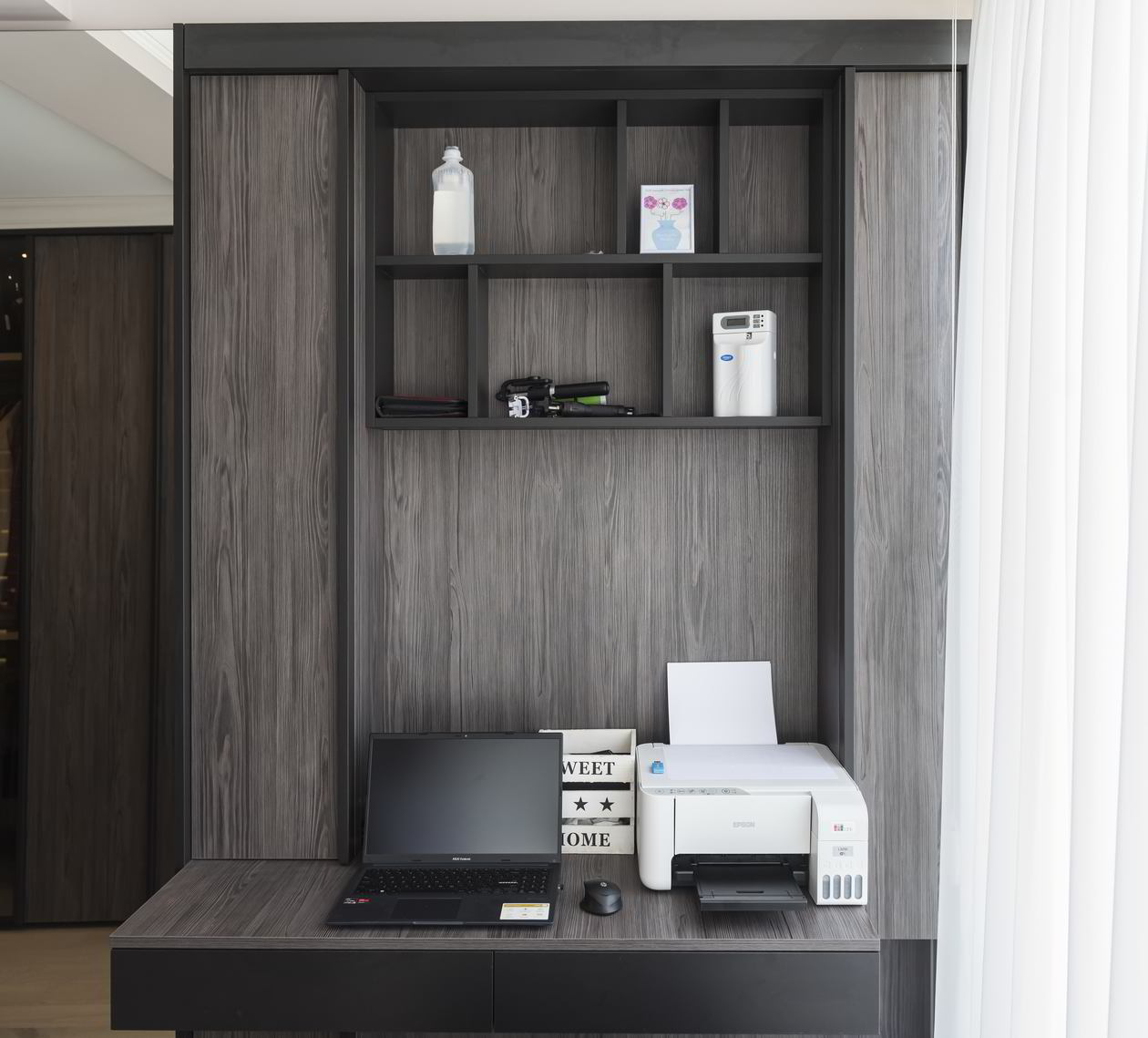Proiect mobila Dressing-Room, cu birou integrat — foto 6 din 7