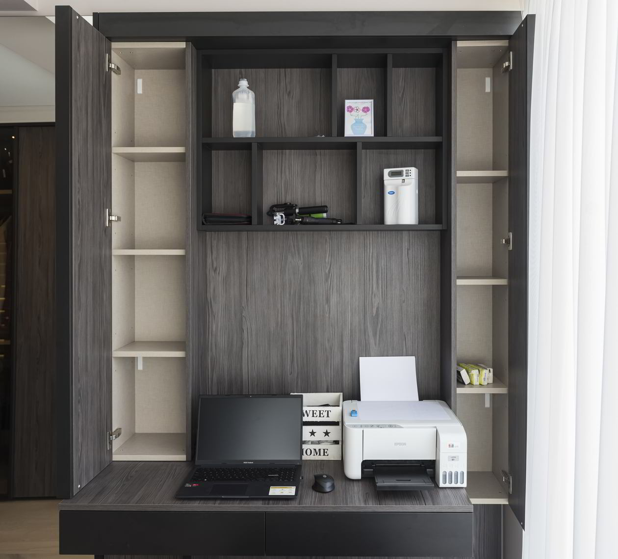 Proiect mobila Dressing-Room, cu birou integrat — foto 7 din 7