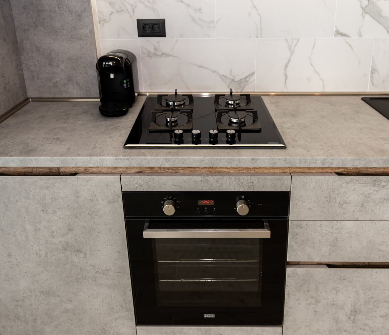 Mobila Bucatarie pe un perete, unita cu Living-Room si Hol, L 361 x H 252cm — foto 7 din 7