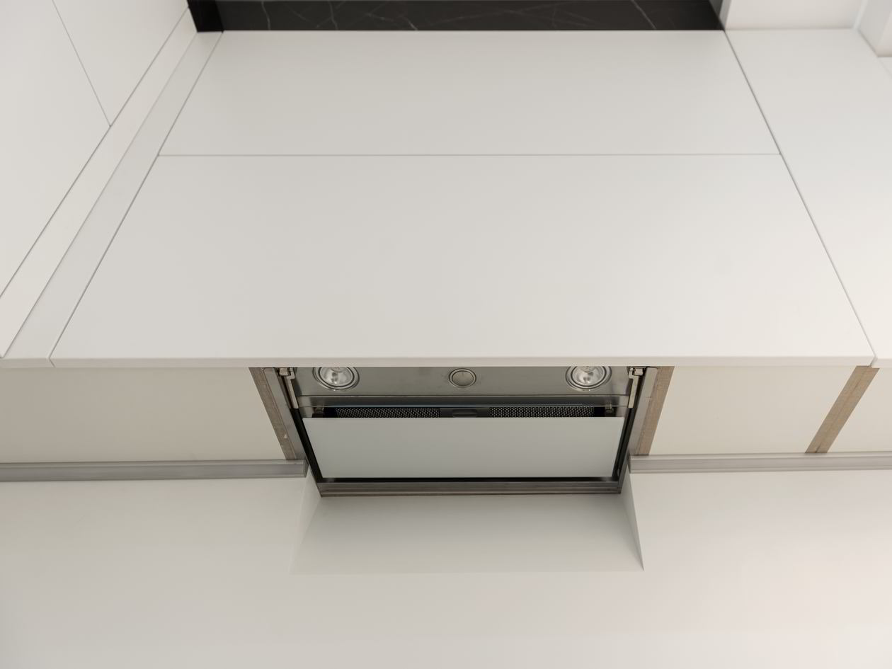 Mobila Bucatarie cu peninsula, pe colt, fara manere, unita cu Living-Room, L 790 x H 250cm — foto 6 din 7
