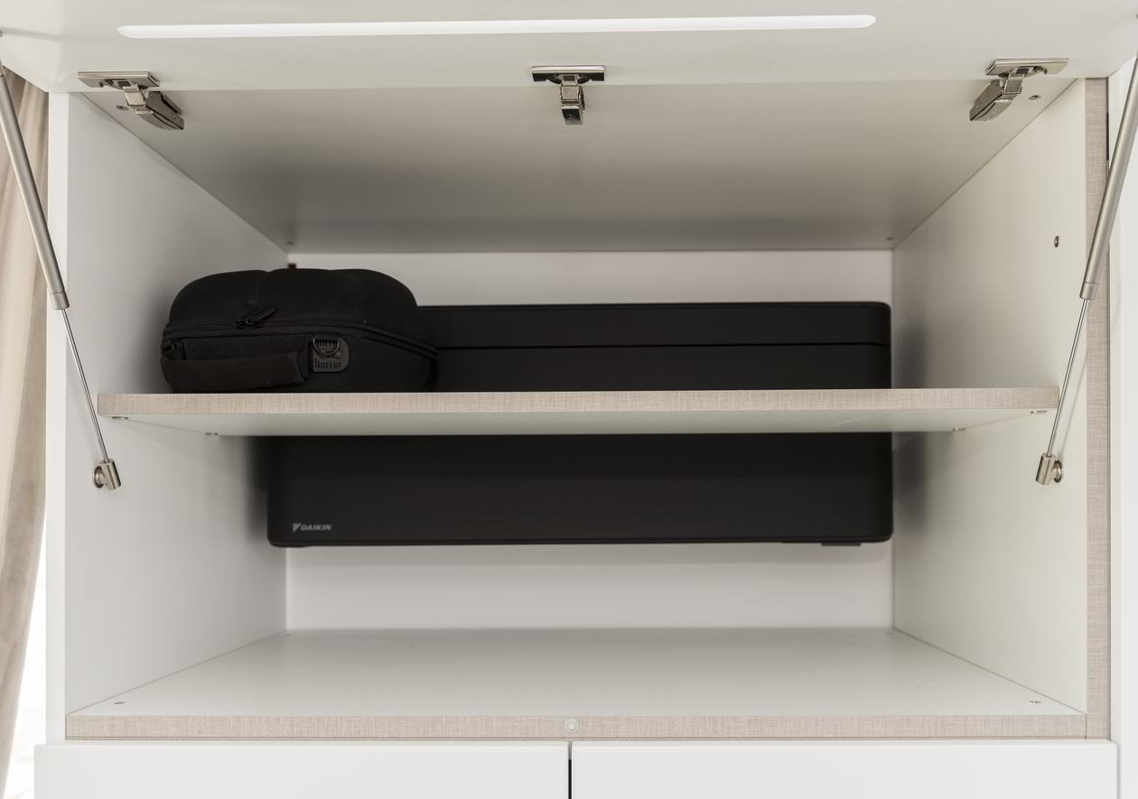 Mobila Living unit cu Bucatarie, pe un perete — foto 3 din 7