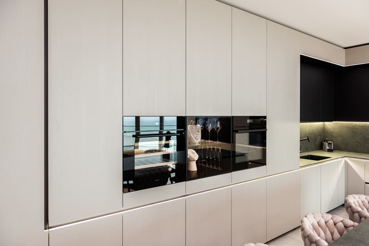 Mobila Bucatarie cu insula, cu masa integrata fixa, BUCO- LIVING, unita cu Living-Room si Hol, 33m², L 1373 — foto 1 din 7