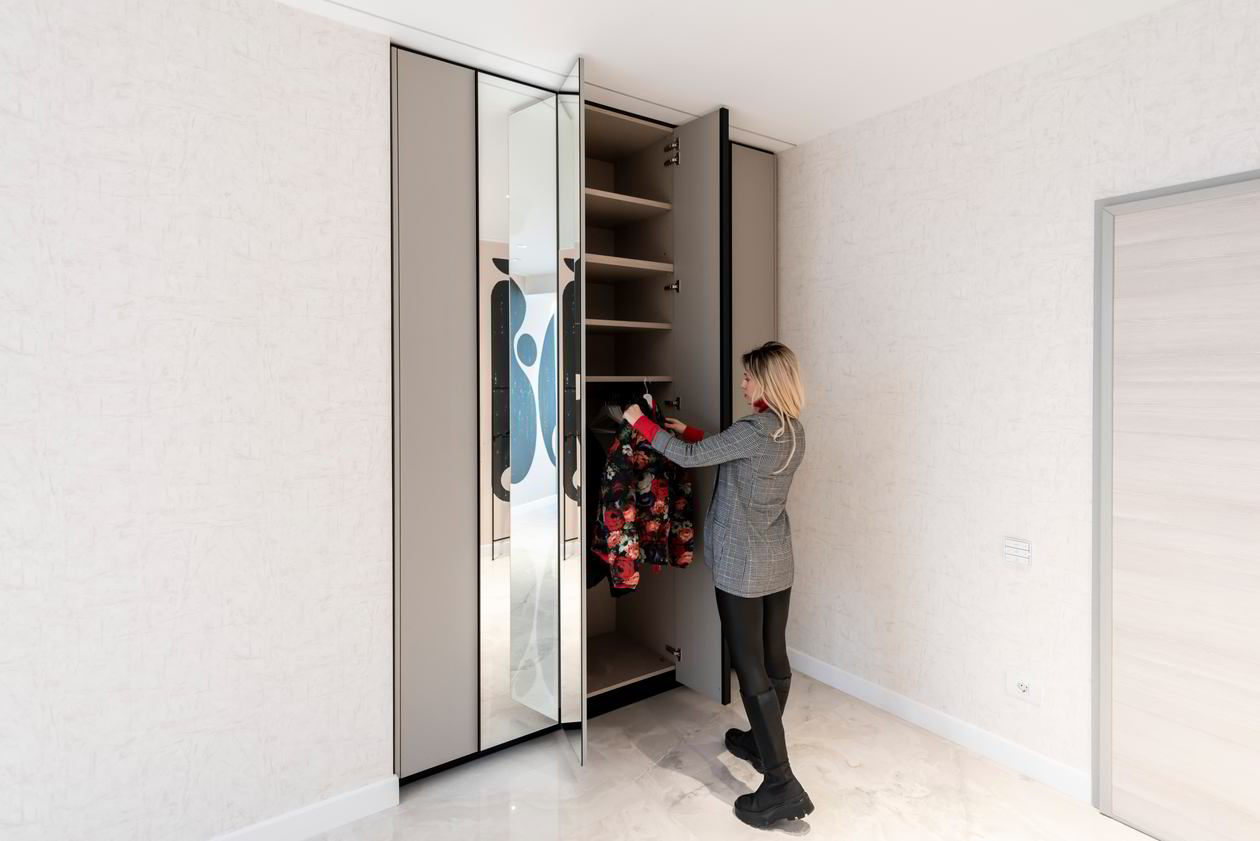 Proiect mobila Hol cu dulap, Realizat 06 Iulie 2023 COD.17811