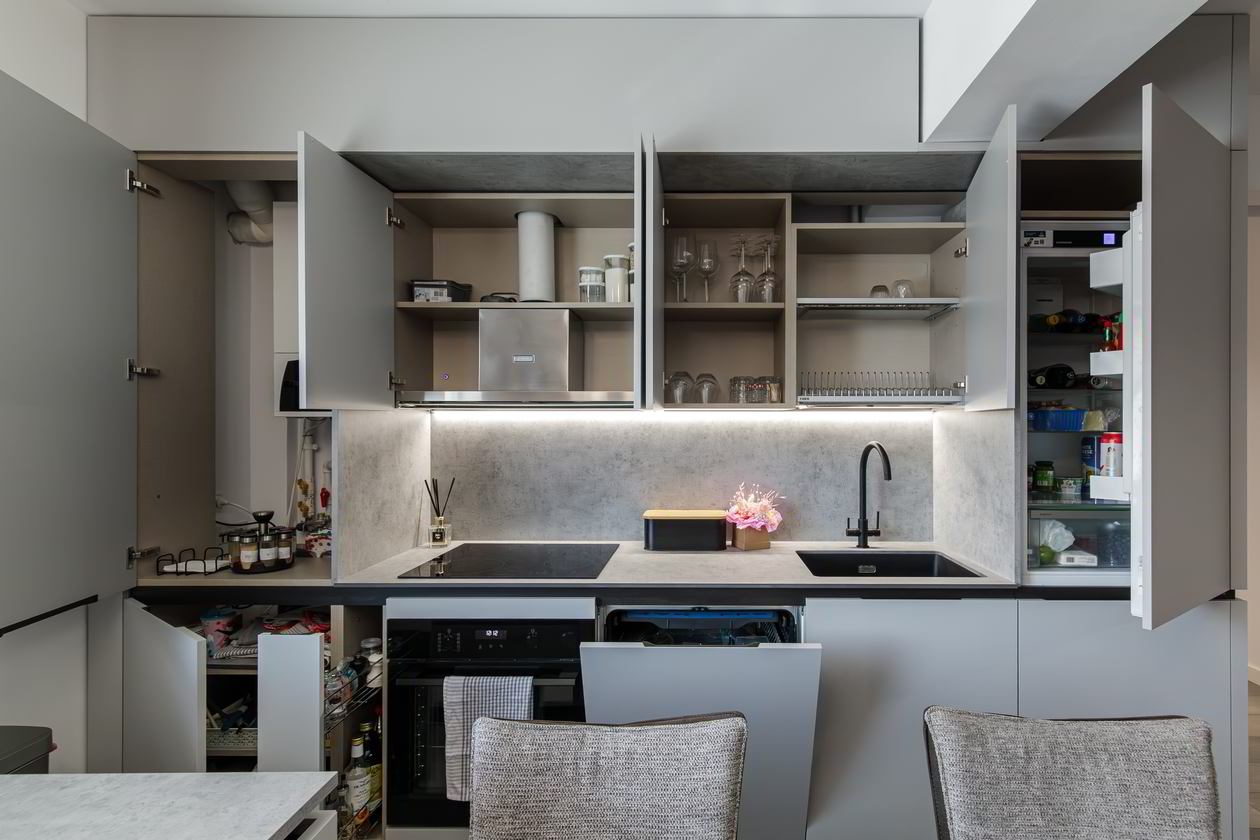 Mobila Bucatarie cu peninsula, cu masa integrata fixa, unita cu Living-Room, L 800 x H 250cm — foto 2 din 7