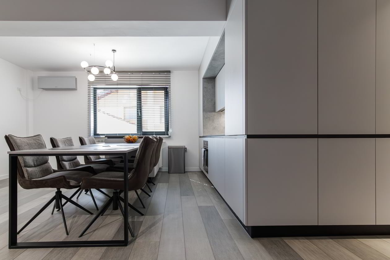 Mobila Bucatarie cu peninsula, cu masa integrata fixa, unita cu Living-Room, L 800 x H 250cm — foto 5 din 15