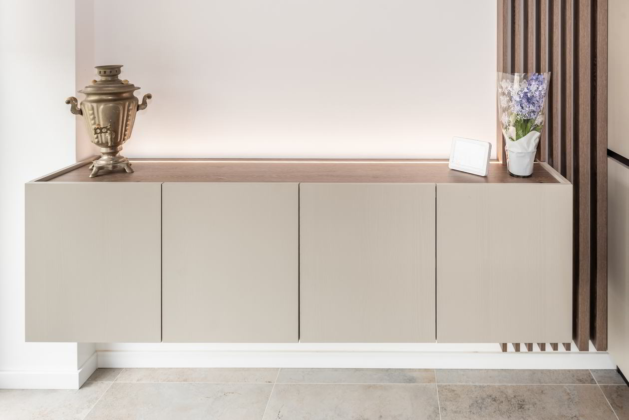 Mobila Bucatarie pe doi pereti, cu insula, cu zona Dining, L 350 Realizat 20 Octombrie 2023 COD.18544