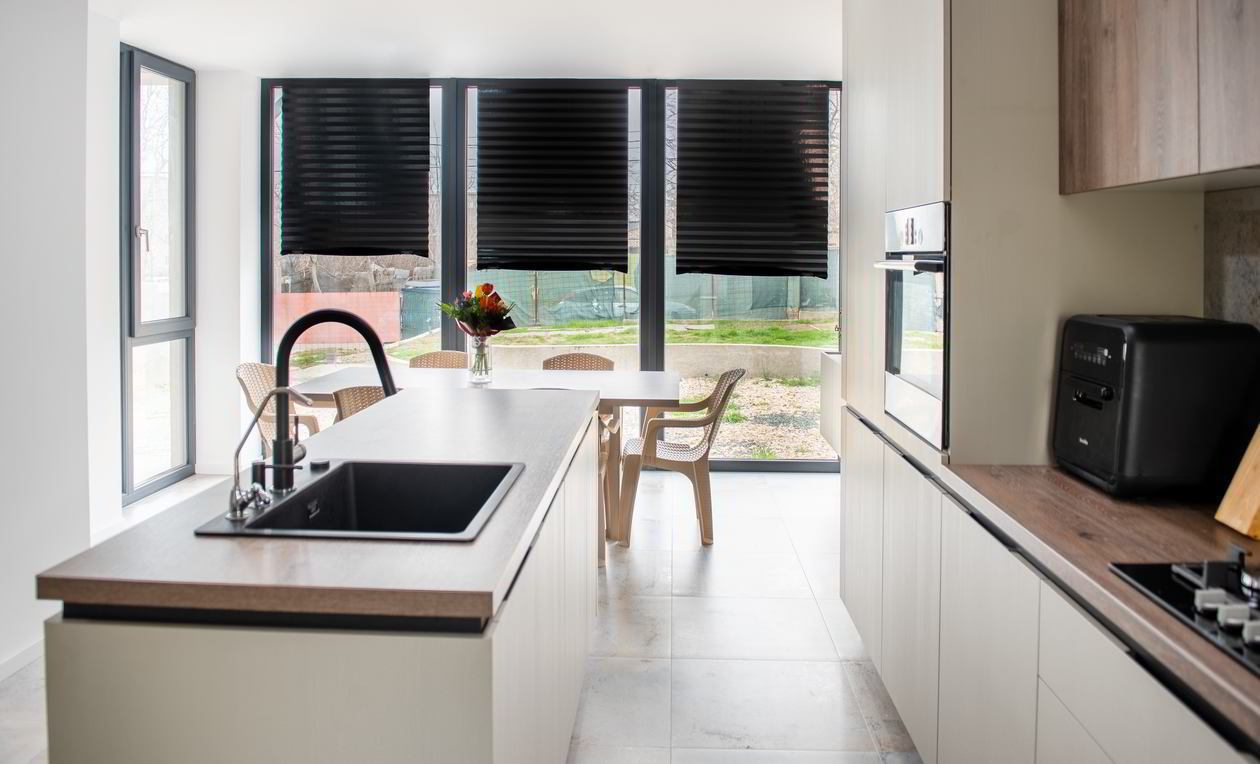 Mobila Bucatarie pe doi pereti, cu insula, cu zona Dining, L 350 Realizat 20 Octombrie 2023 COD.18544