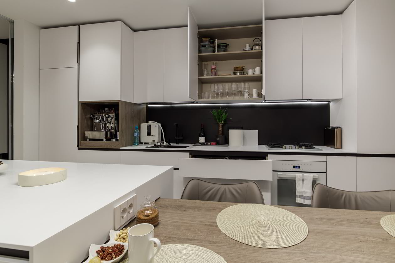 Mobila Bucatarie cu insula, cu masa integrata extensibila, unita cu Living-Room, cu zona Dining, L 970 x H 250cm — foto 8 din 10