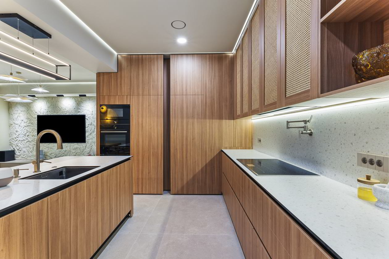 Mobila Bucatarie cu peninsula, pana in tavan, unita cu Living-Room, 27m², Realizat 11 Aprilie 2024 COD.19706