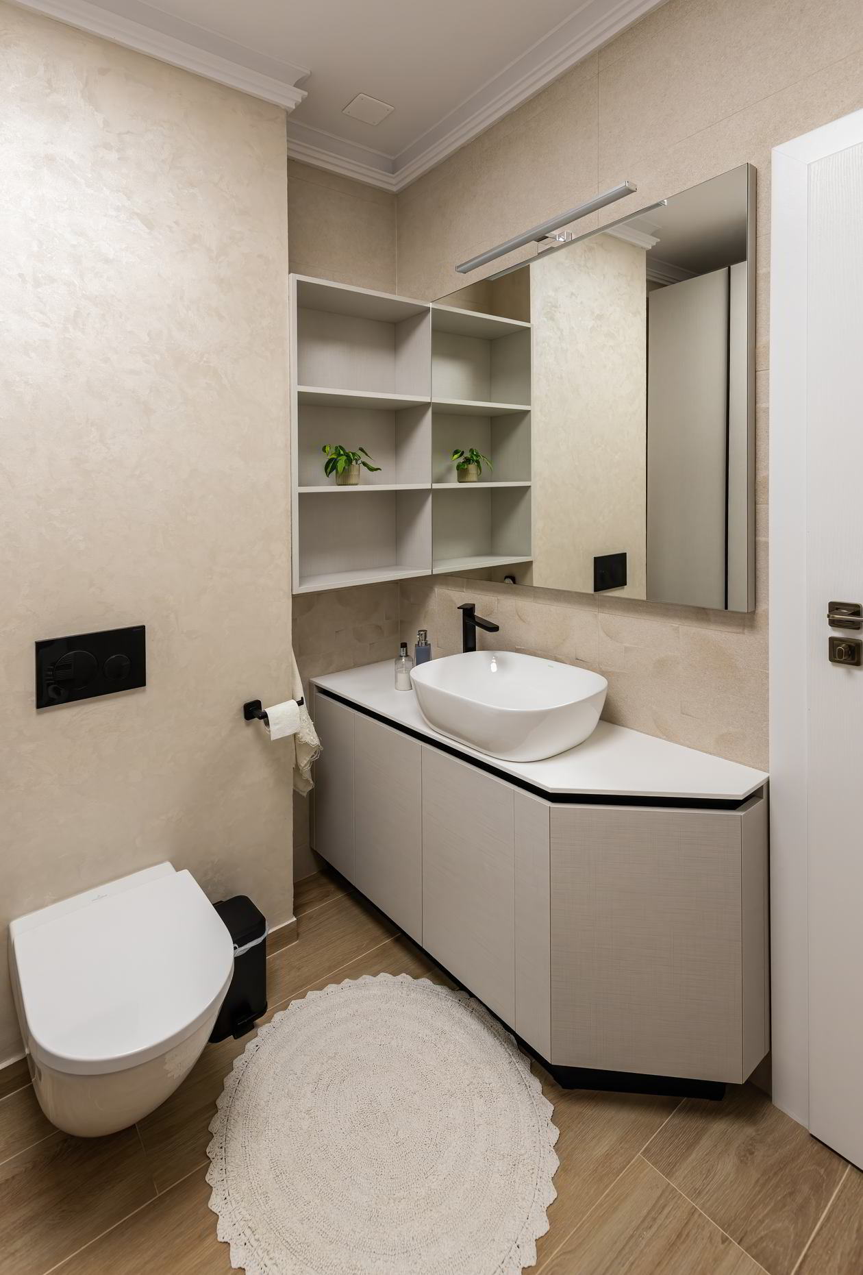 Casa , in Constanta, 03 Iunie 2025, Mobilat partial COD.20809