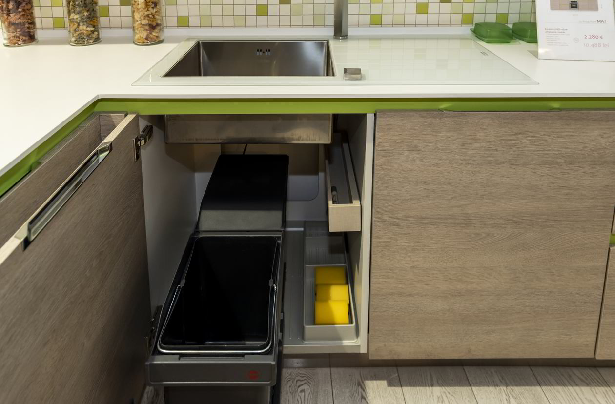 Proiect mobila Bucatarie pe colt, cu peninsula, fara manere, cu masa integrata fixa, expusa in Showroom YUKA, 17m², L 1132 x H 217cm, realizat 01 Martie 2012 COD.3715