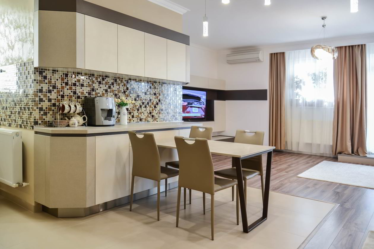 Apartament cu 5 camere, locuinta privata in Constanta, Mobilat partial, 02 Martie 2015 COD.12638