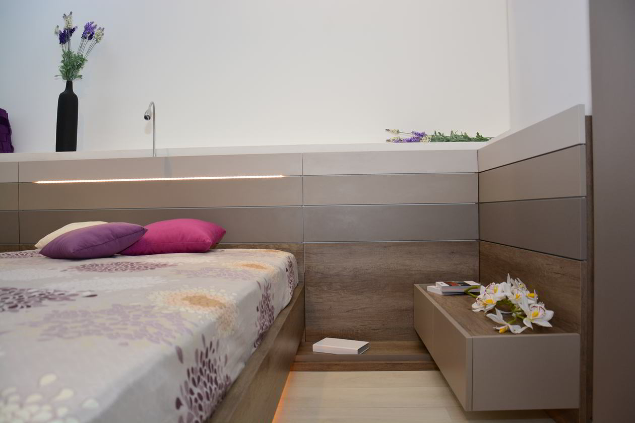 Proiect mobila Dormitor matrimonial, cu pat central, placare perete, 17m², realizat 01 Martie 2016 COD.3818