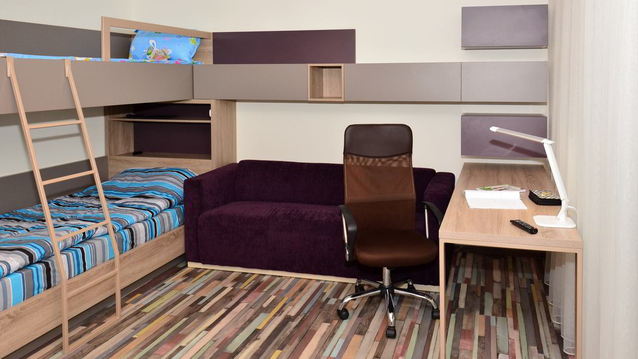 Proiect mobila Camera junior pentru doi copii, cu paturi suprapuse, birou integrat, compozitie mica pentru TV, 20m², realizat 17 Februarie 2015 COD.3945