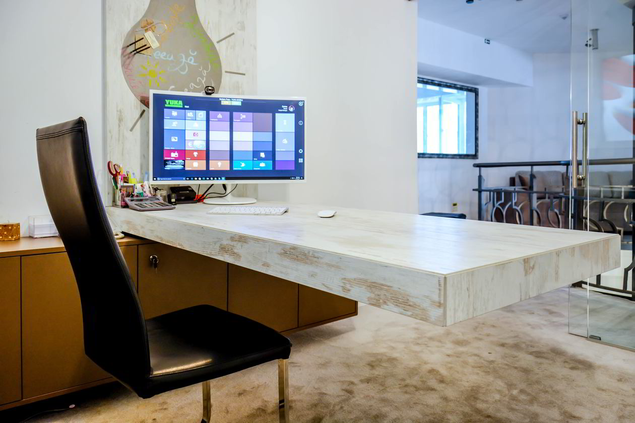 Proiect mobila Birou operational, cu comoda cu usi si sertare, birou integrat, 17 m², Realizat, 01 Martie 2012 COD.4134