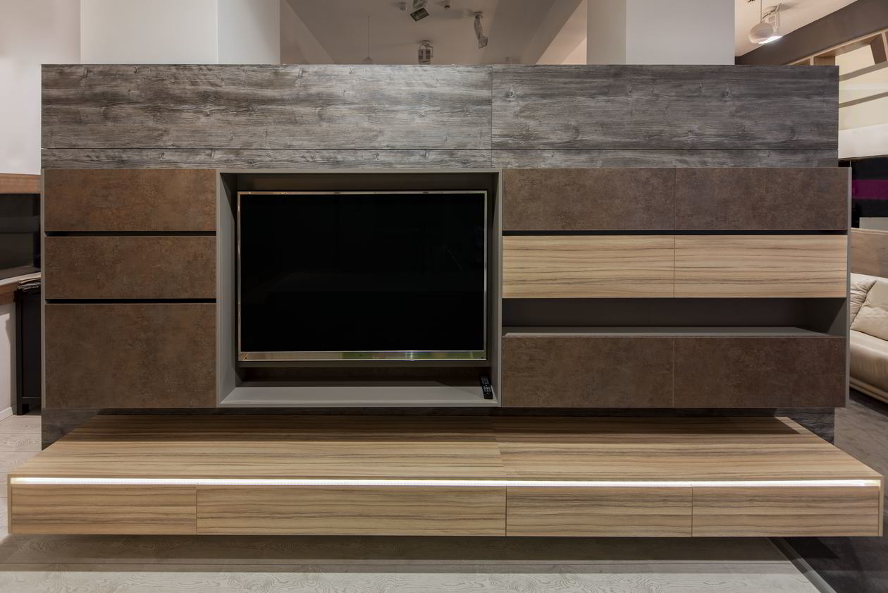 Proiect mobilare Living pe un perete, suspenadat, cu TV incadrat, expusa in Showroom YUKA, 17m², realizat 22 Februarie 2019 COD.4794