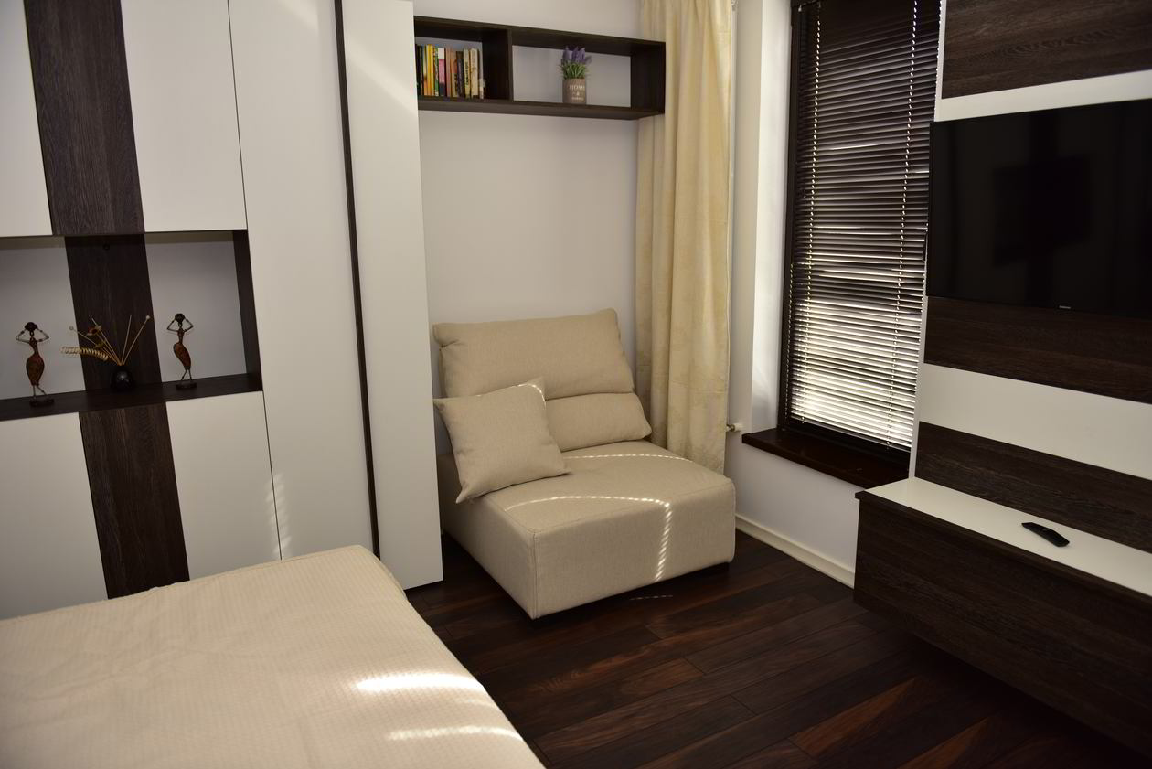 Proiect mobila Dormitor matrimonial, cu dulap, pat central, compozitie mica pentru TV, 16m², realizat 13 Aprilie 2018 COD.5023