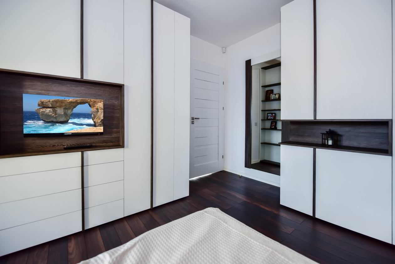 Proiect mobila Dormitor matrimonial, cu dulap pana in tavan, dulap cu TV incadrat, pat central, 16m², realizat 16 Aprilie 2018 COD.5024