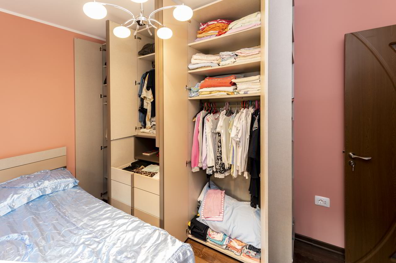 Proiect mobila Dormitor individual, cu pat pe colt, dulap pana in tavan, 11m², realizat 17 August 2018 COD.5819