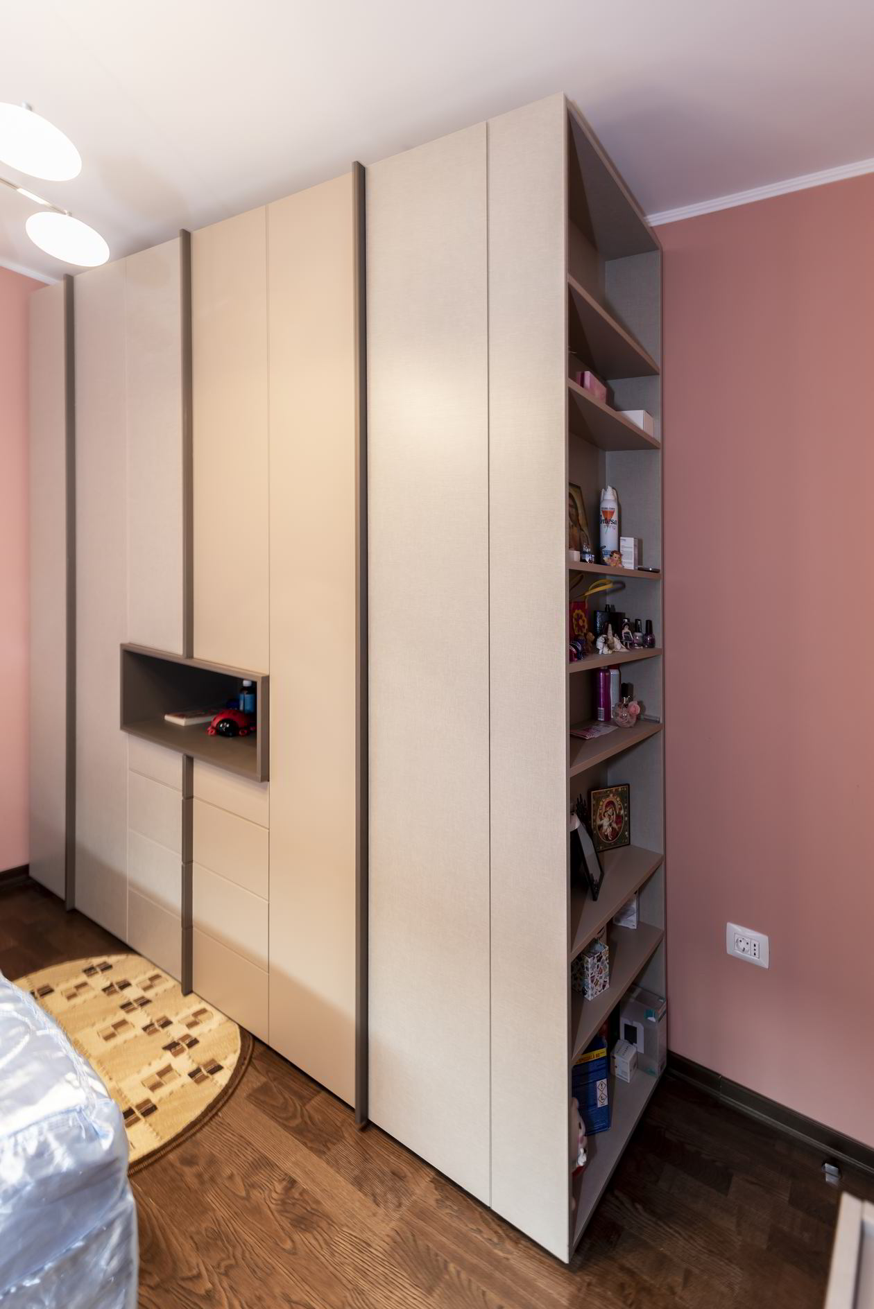 Proiect mobila Dormitor individual, cu pat pe colt, dulap pana in tavan, 11m², realizat 17 August 2018 COD.5819