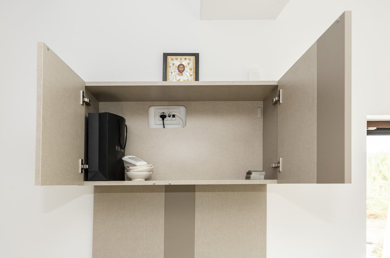 Proiect mobila Bucatarie pe colt, fara manere, cu zona Dining, 22m², L 718 x H 244cm, 27 Martie 2019, Realizat COD.5998
