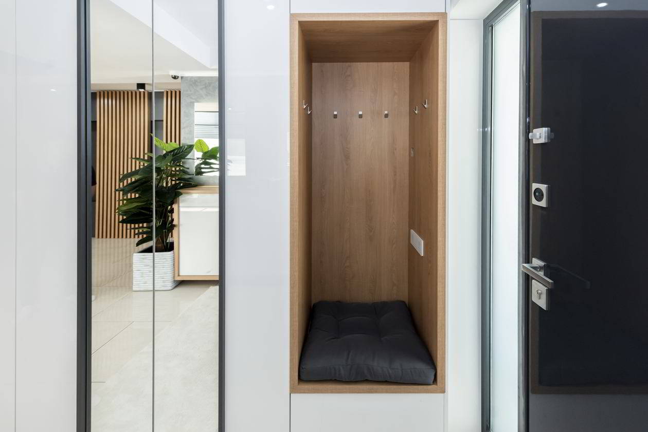 Proiect mobila Hol legat cu Casa Scarii, unit cu Living-Room, cu dulap, comoda cu usi si sertare, cuier, sistem inchidere cu usi batante, 7m², realizat 30 Septembrie 2019 COD.6451