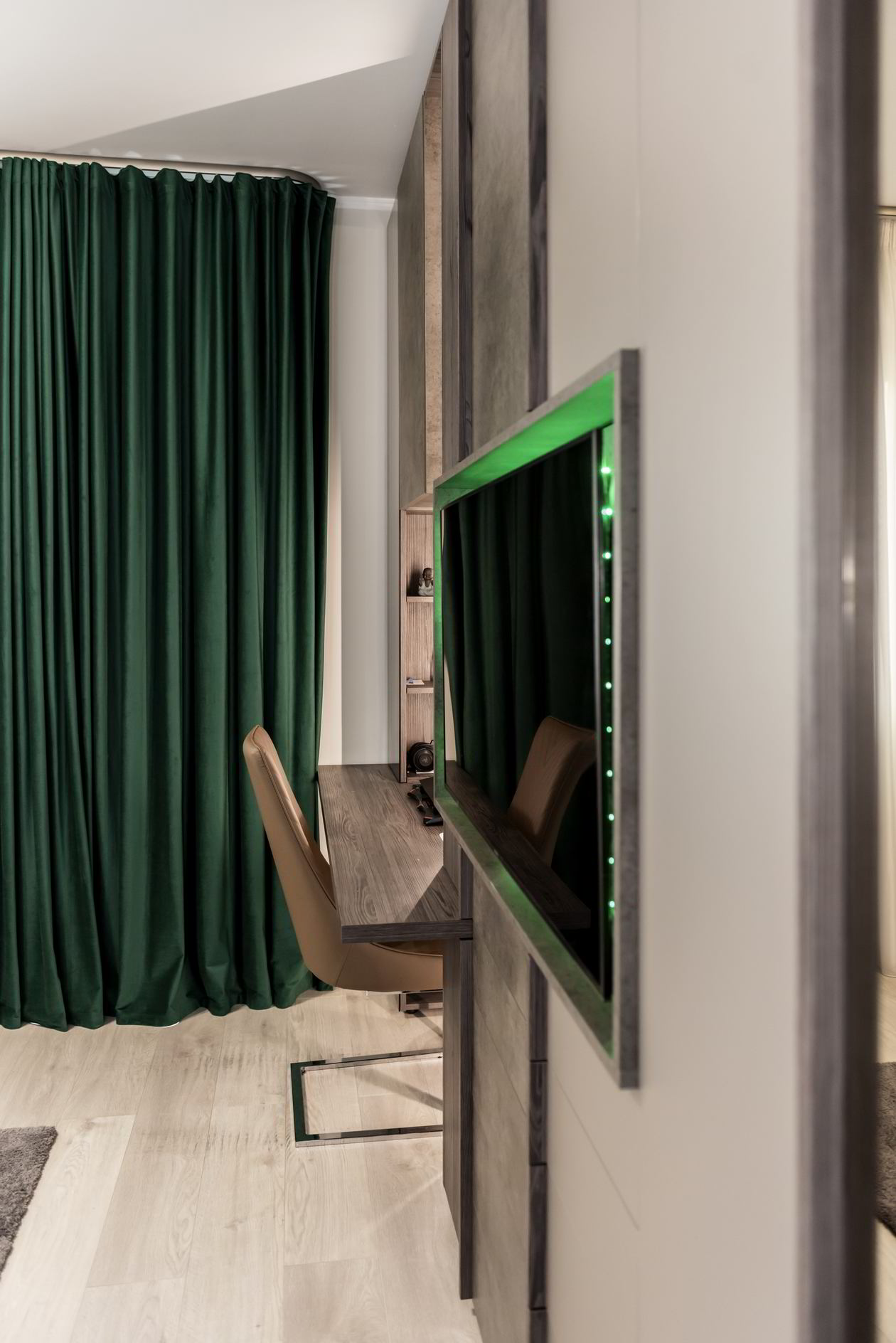 Proiect mobila Camera junior Baiat, cu pat si dulap integrat, dulap cu TV incadrat, birou integrat, 20m², realizat 06 Noiembrie 2019 COD.6714