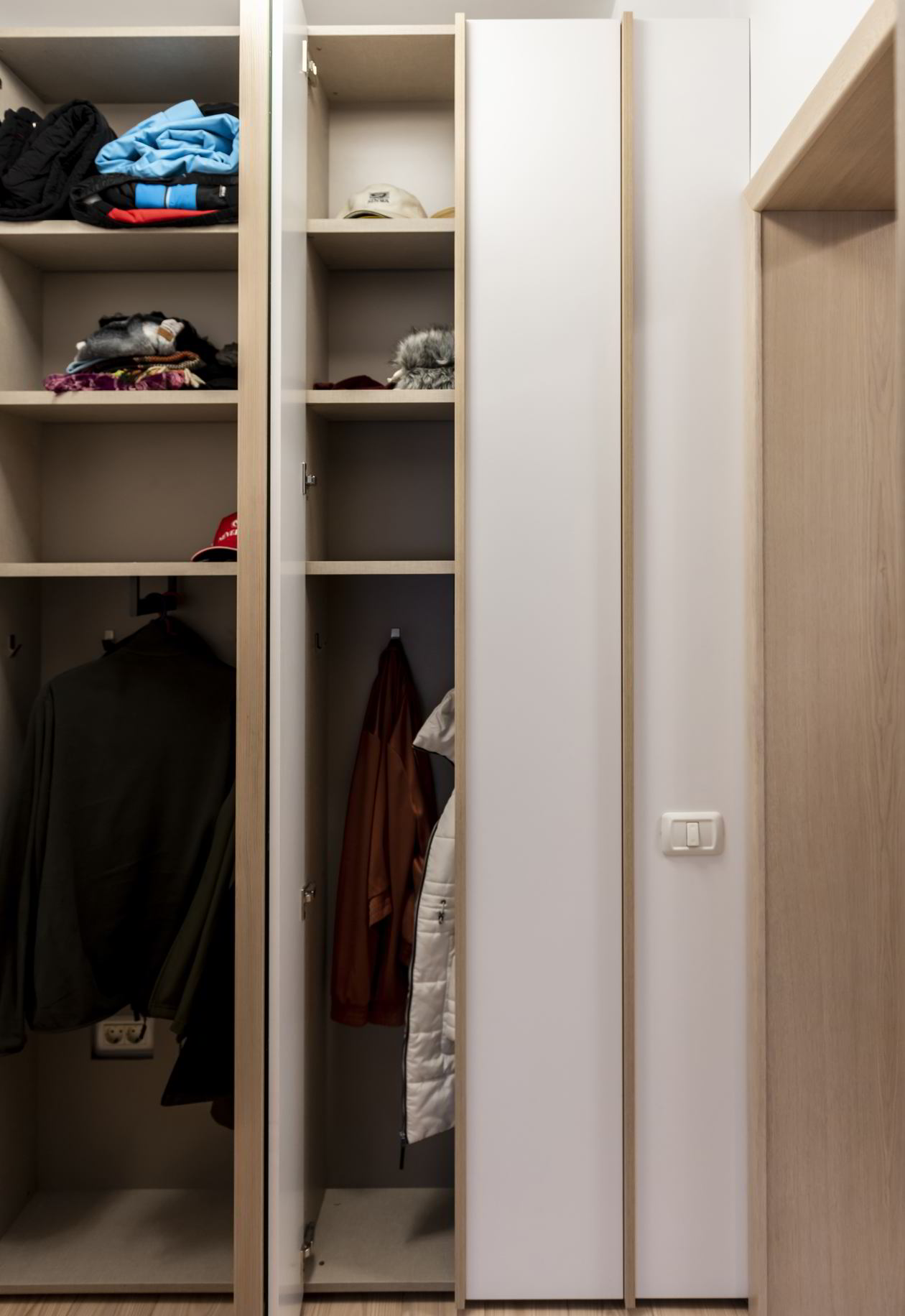 Proiect mobila Hol 2.5m², Realizat 01 Septembrie 2020 COD.6734