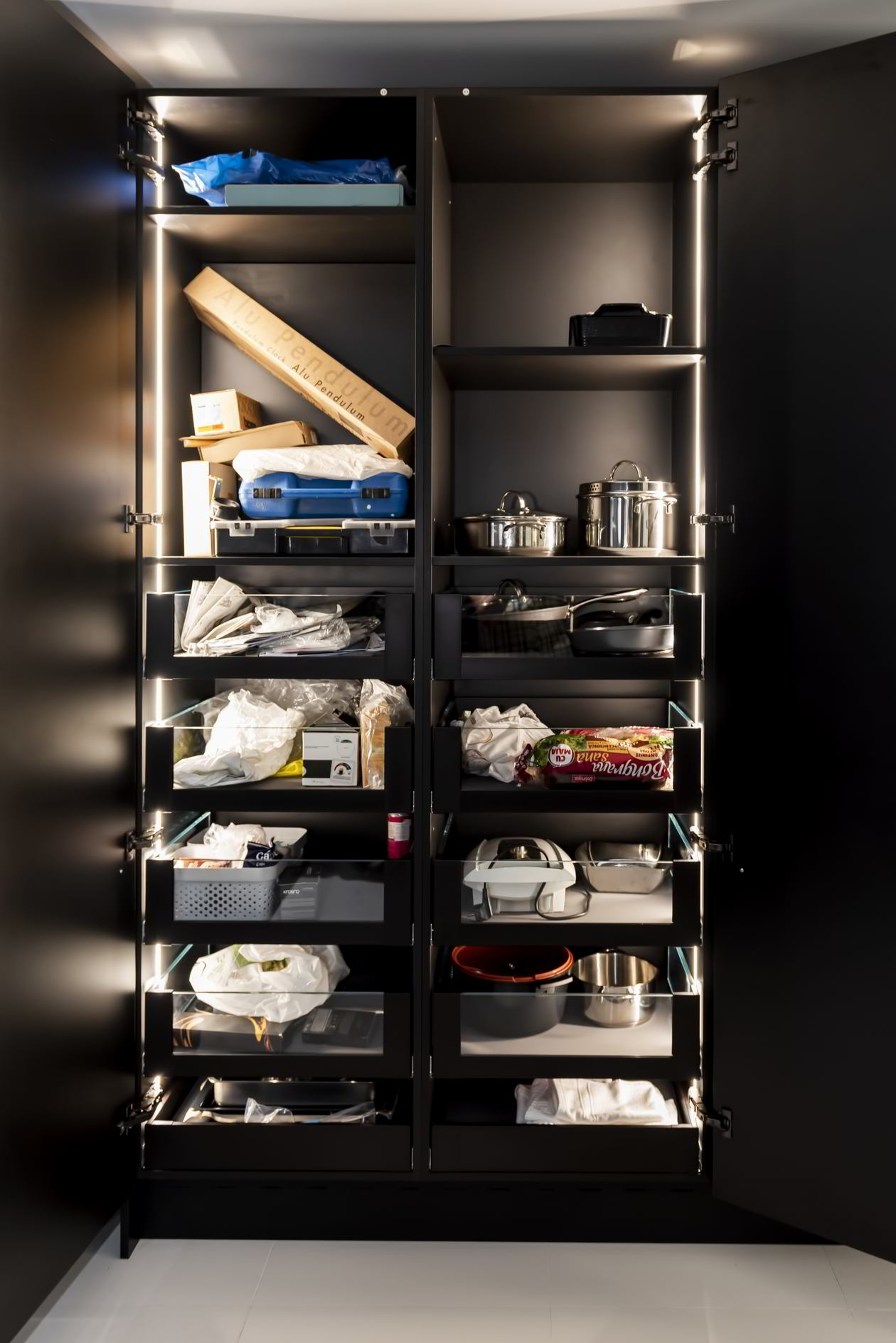 Proiect mobila Bucatarie pe trei pereti, concept imperceptibila in incapere, unita cu Living-Room, 19m², L 970 x H 253cm, realizat 13 Noiembrie 2019 COD.7164