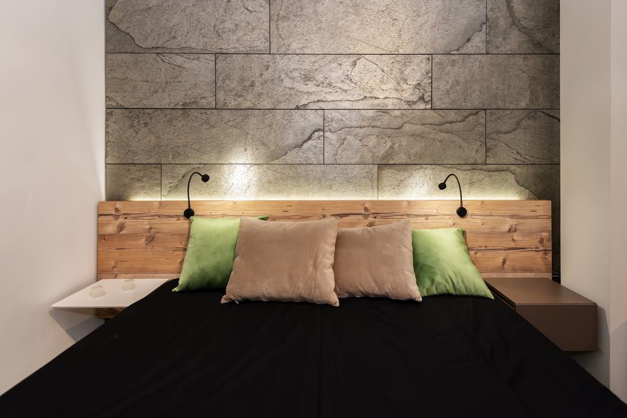 Proiect mobila Dormitor matrimonial, cu placare perete, pat central suspendat, 17m² — foto 5 din 7