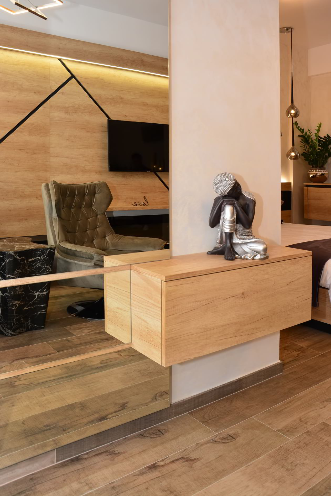 Proiect mobila Hol in Open Space, unit cu Living-Room si Bucataria, cu comoda integrata, sistem inchidere cu usi batante, 5m², realizat 23 Noiembrie 2019 COD.7325