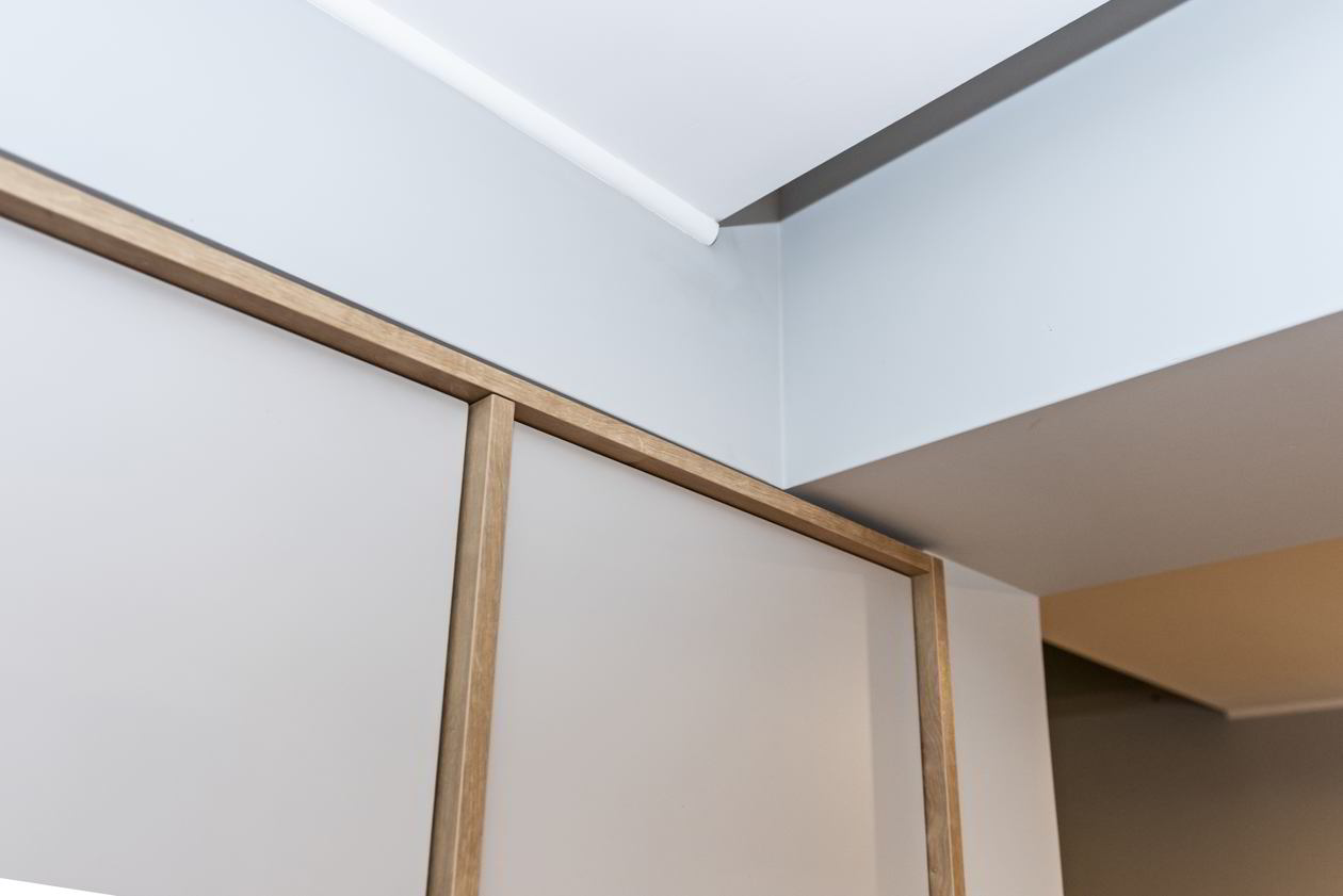 Proiect mobila Hol in Open Space, unit cu Living-Room, cu dulap, sistem inchidere cu usi batante, 10m², realizat 05 Decembrie 2019 COD.7481