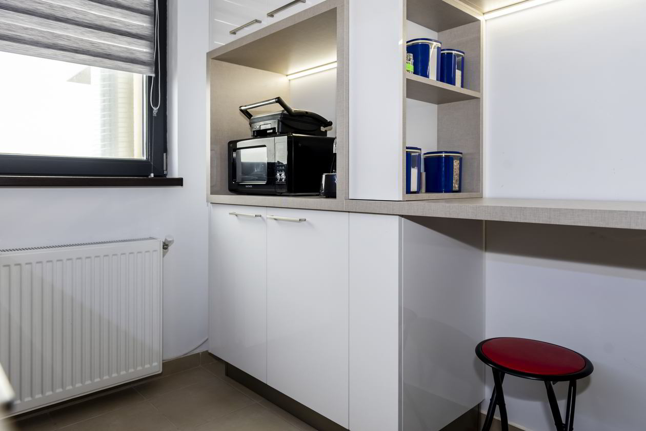 Proiect mobila Bucatarie pe doi pereti paraleli, cu masa integrata fixa, 8m², L 252 x H 227cm, 27 Februarie 2020, Realizat COD.8433