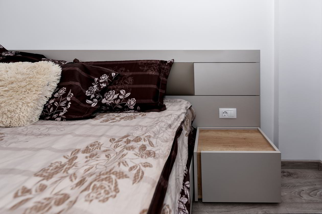Proiect mobila Dormitor cu pat central, dulap pana in tavan, 24m², realizat 31 Iulie 2018 COD.4266