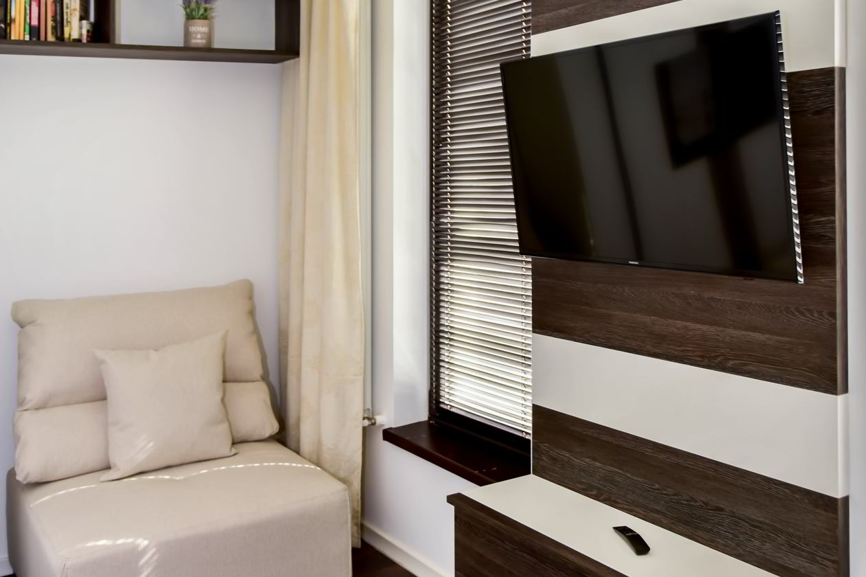 Proiect mobila Dormitor matrimonial, cu dulap, pat central, compozitie mica pentru TV, 16m², realizat 13 Aprilie 2018 COD.5023